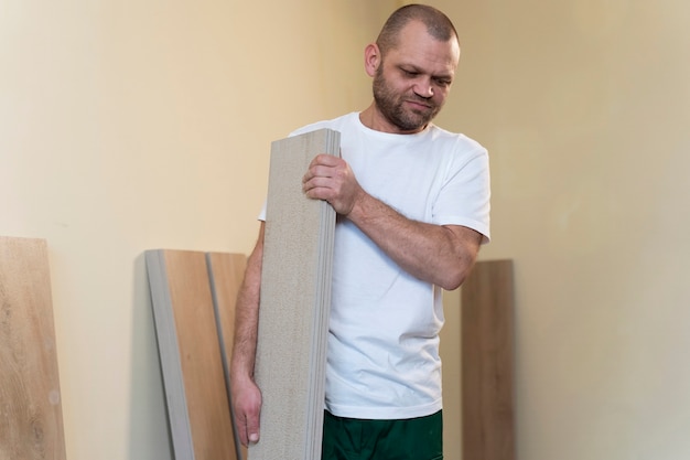 Czy gruntowanie płyty karton-gips jest konieczne?