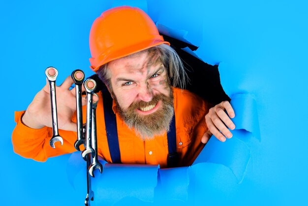 Ile hydraulik weźmie za punkt? Ceny usług hydraulicznych
