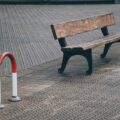 Ławka w przestrzeni publicznej - czy to obiekt małej architektury?