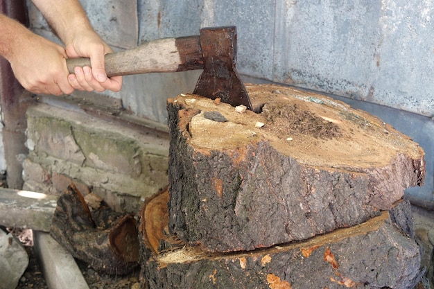 Jak skutecznie usunąć kamień z urządzeń domowych?