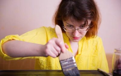 Jak prawidłowo wymieszać grunt z farbą przed malowaniem?