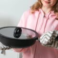 Jakie garnki sprawdzą się na płycie indukcyjnej?